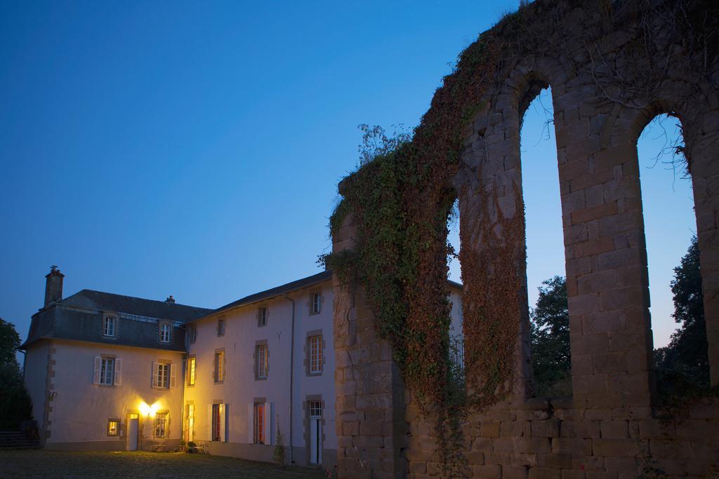 Bed and Breakfast Abbaye Du Palais Thauron Exterior foto